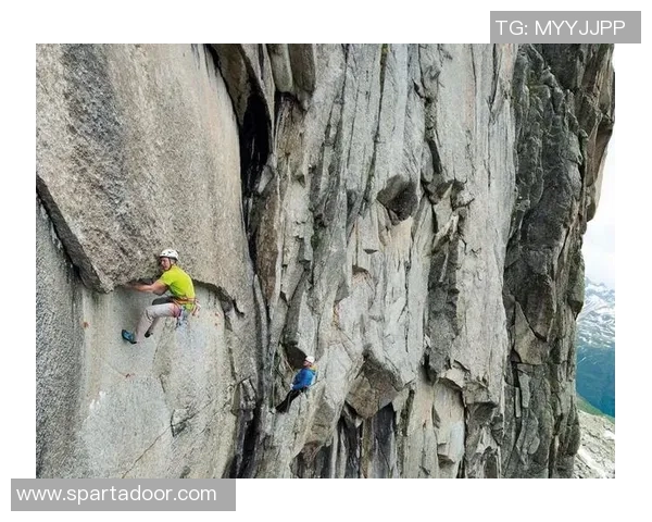 成都攀岩队在城市马拉松中的耐力表现与挑战分析